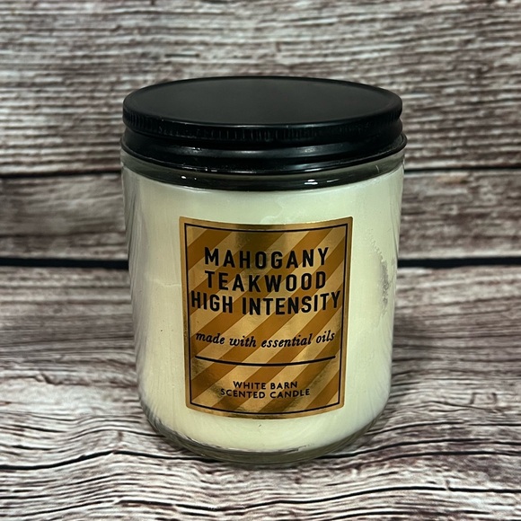 White Barn Mahogany Teakwood High Intensity Candle - Picture 1 of 3